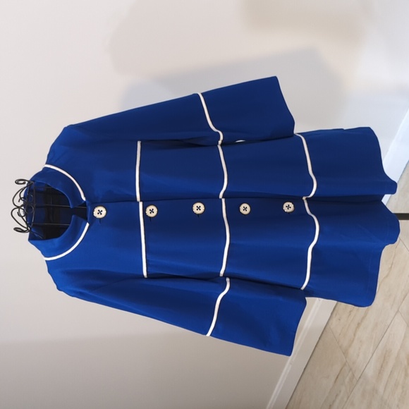 Button front coat - Picture 1 of 9